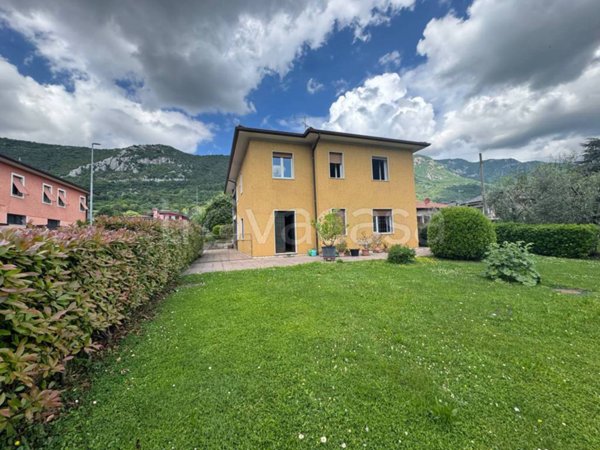 casa indipendente in vendita a Brescia in zona Caionvico