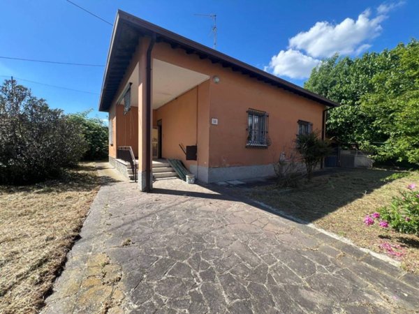 casa indipendente in vendita a Brescia in zona Volta