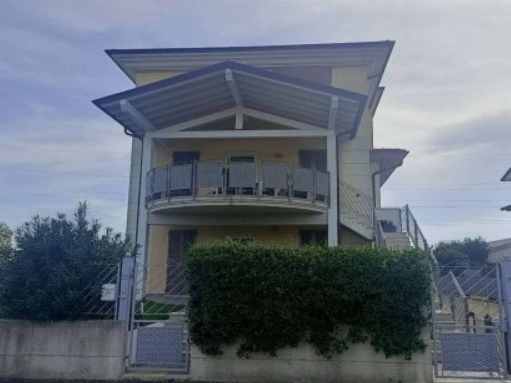 appartamento in vendita a Brescia in zona Volta