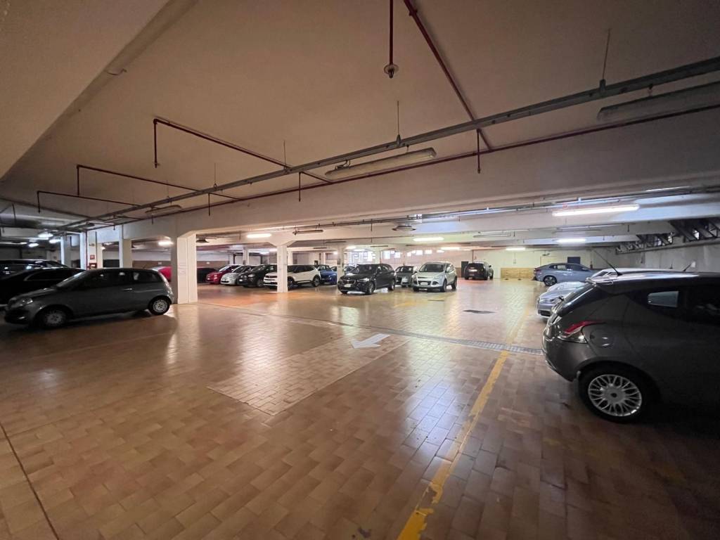 locale di sgombero in vendita a Brescia in zona Volta