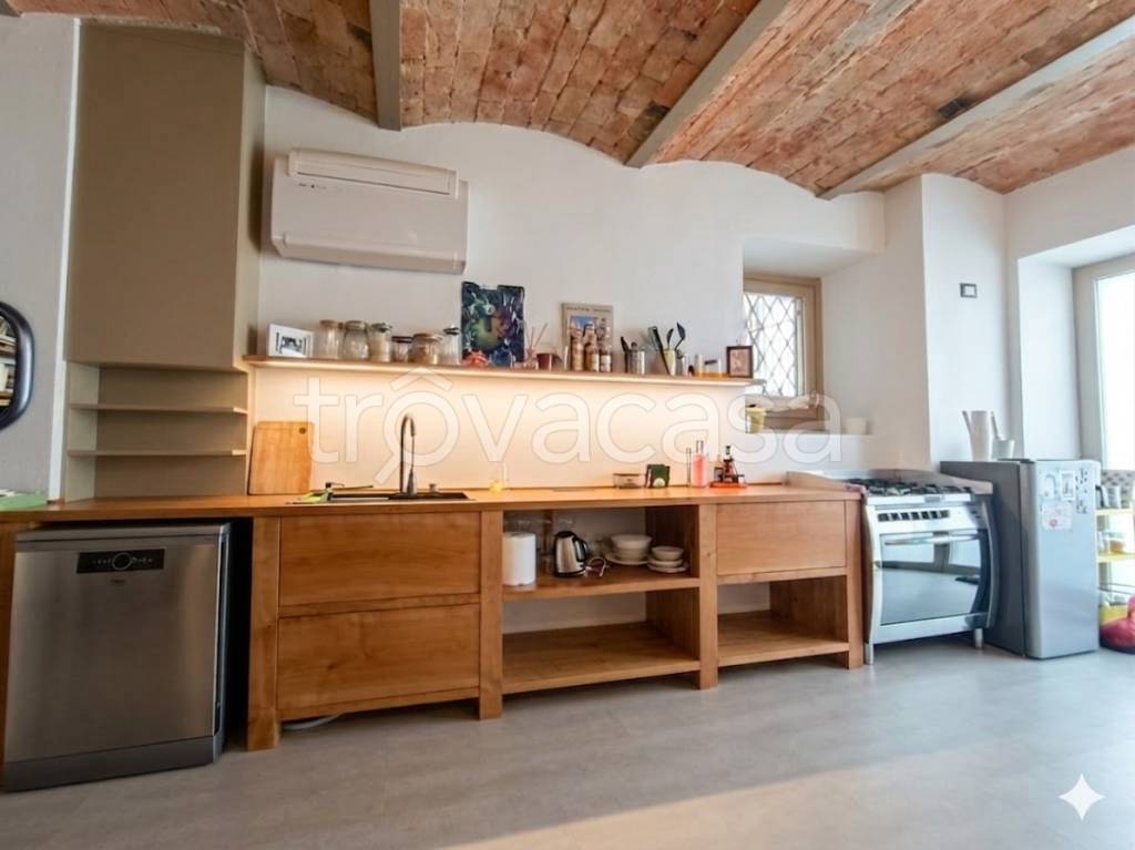 appartamento in vendita a Brescia in zona Carmine