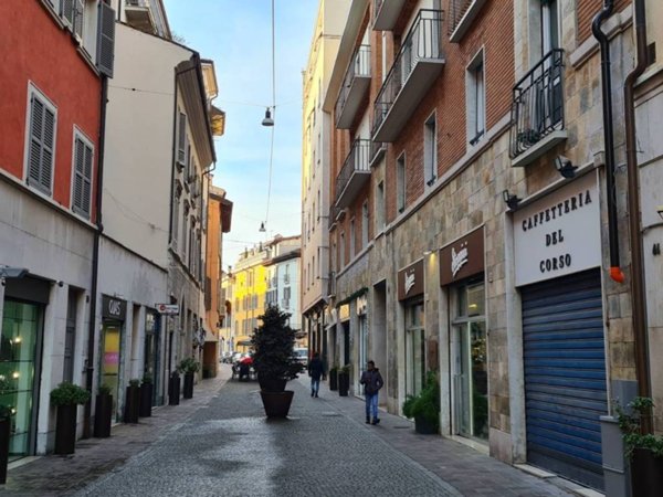 negozio in vendita a Brescia in zona Centro Storico