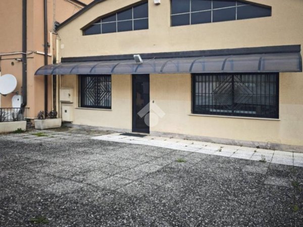 negozio in vendita a Brescia in zona Chiusure