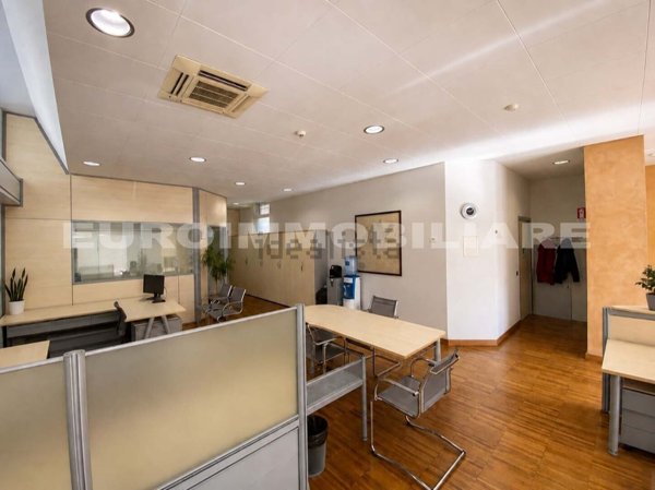 ufficio in vendita a Brescia in zona Chiusure