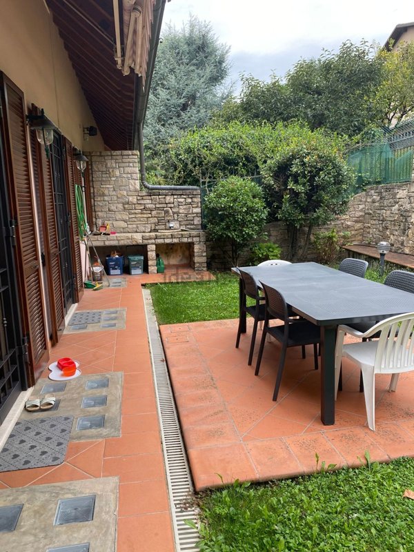casa indipendente in vendita a Brescia in zona Urago/Mella