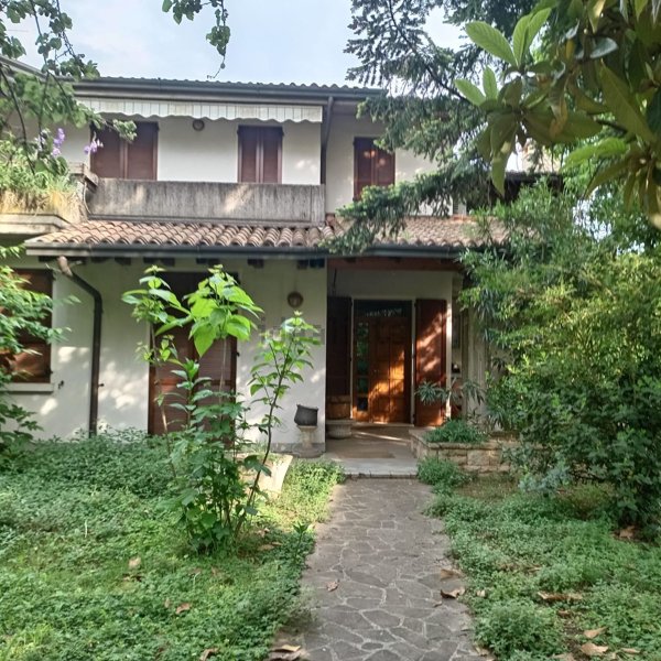 casa indipendente in vendita a Brescia in zona Porta Venezia