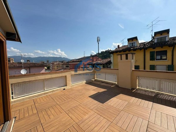 appartamento in vendita a Brescia in zona Centro Storico
