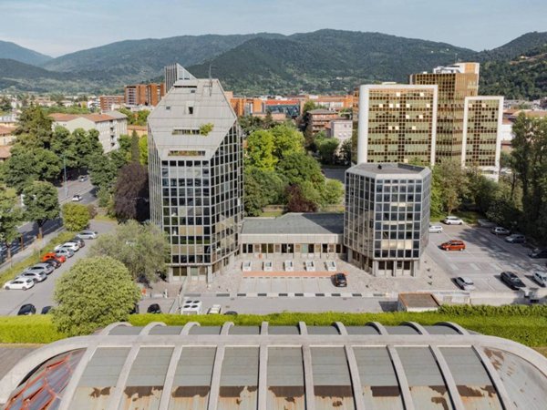 intera palazzina in vendita a Brescia in zona Borgo Trento