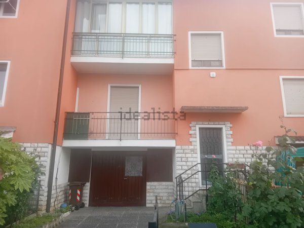 appartamento in vendita a Brescia in zona Villaggio Sereno