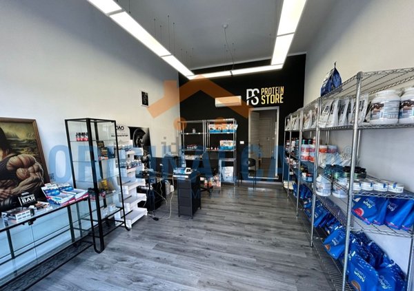negozio in vendita a Brescia in zona Porta Cremona