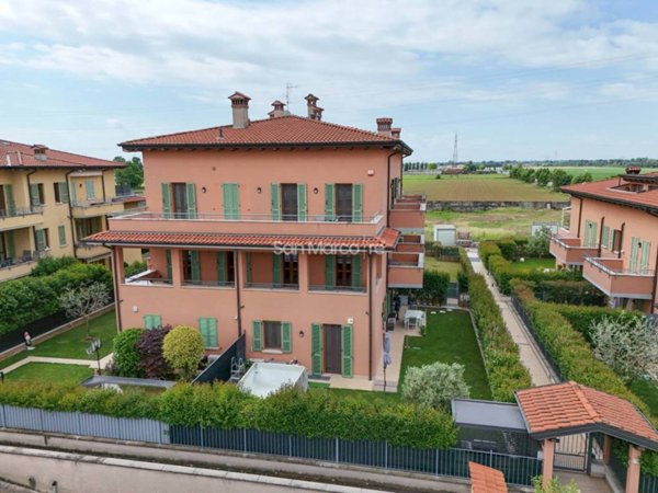 appartamento in vendita a Brescia in zona Volta