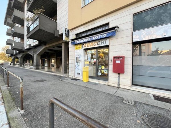 negozio in vendita a Brescia in zona Volta