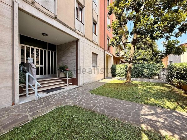 appartamento in vendita a Brescia in zona Porta Venezia