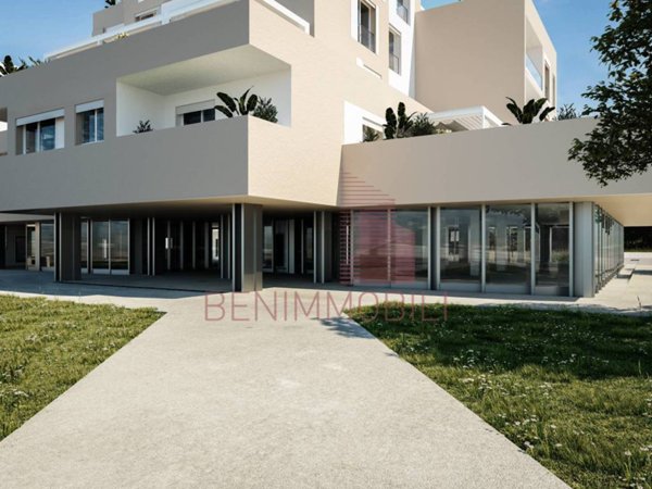 negozio in vendita a Brescia in zona Villaggio Prealpino