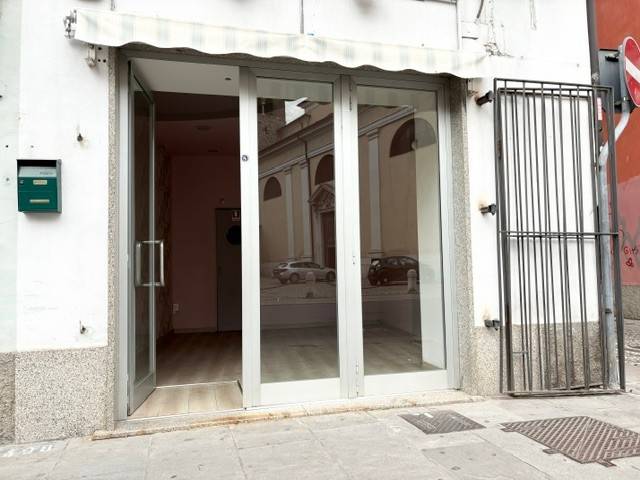 negozio in vendita a Brescia in zona Centro Storico