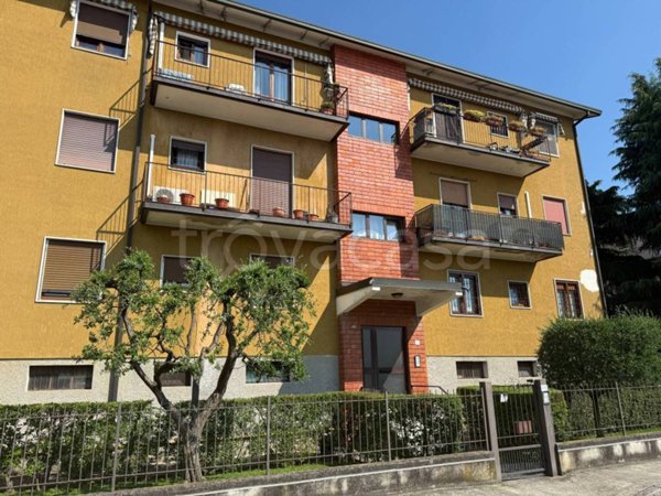 appartamento in vendita a Brescia in zona Villaggio Sereno