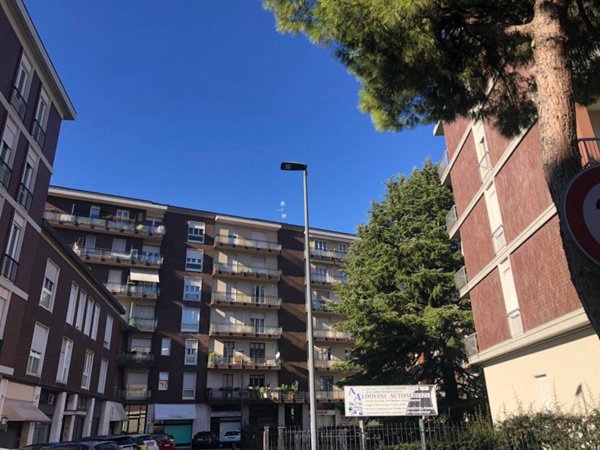 appartamento in vendita a Brescia in zona Crocifissa di Rosa
