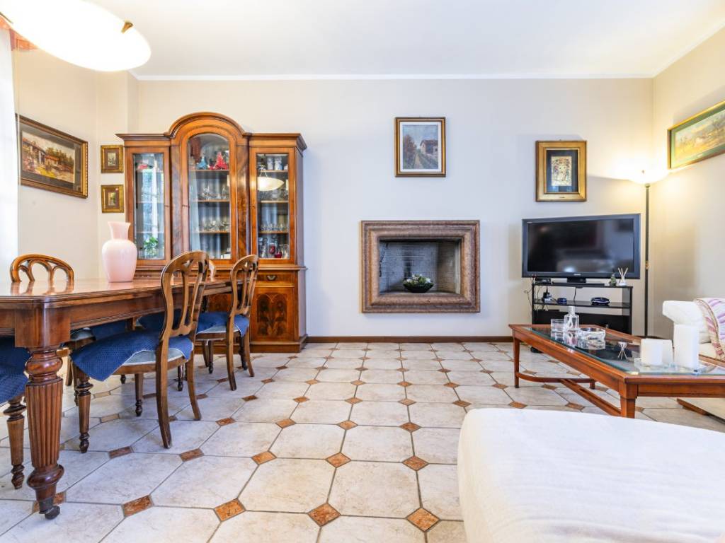 casa indipendente in vendita a Brescia in zona Volta