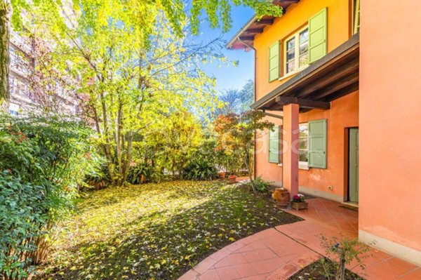 casa indipendente in vendita a Brescia in zona Lamarmora