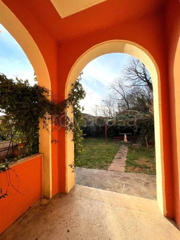 casa indipendente in vendita a Brescia in zona Sant'Eufemia