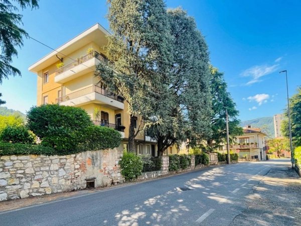 appartamento in vendita a Brescia in zona Mompiano