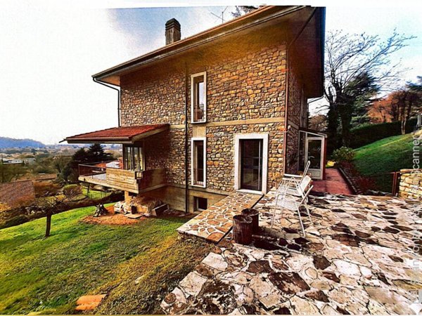 casa indipendente in vendita a Brescia in zona Borgo Trento