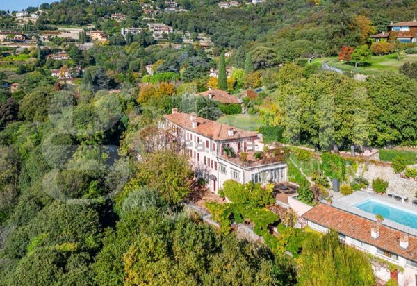 casa indipendente in vendita a Brescia in zona Porta Venezia
