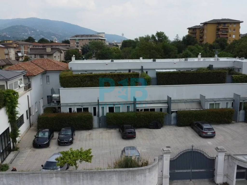 appartamento in vendita a Brescia in zona Chiusure