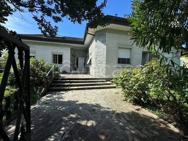 casa indipendente in vendita a Brescia in zona Urago/Mella