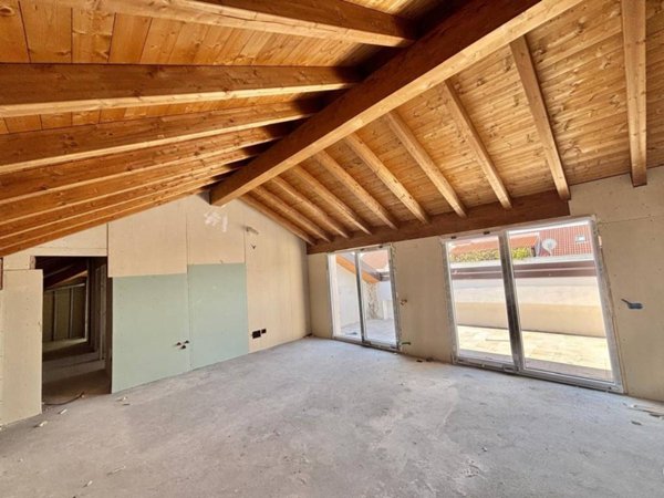 appartamento in vendita a Brescia in zona Quartiere Primo Maggio