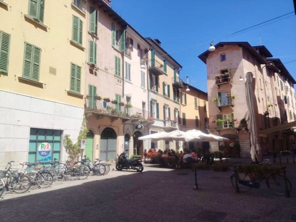 negozio in vendita a Brescia in zona Centro Storico