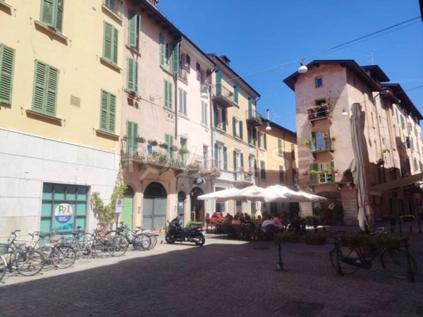 negozio in vendita a Brescia in zona Centro Storico