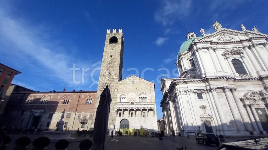 negozio in vendita a Brescia in zona Centro Storico