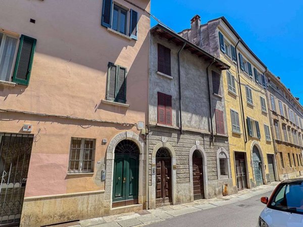 casa indipendente in vendita a Brescia in zona Centro Storico