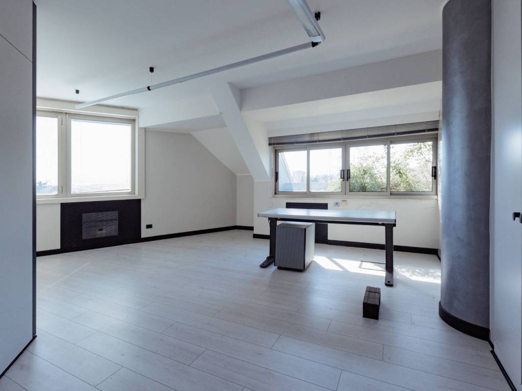 intera palazzina in vendita a Brescia