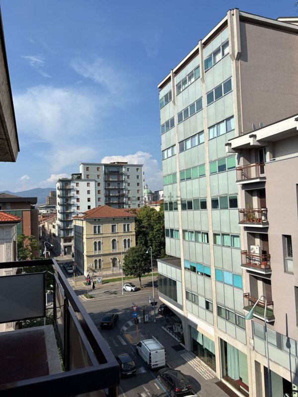appartamento in vendita a Brescia in zona Centro Storico