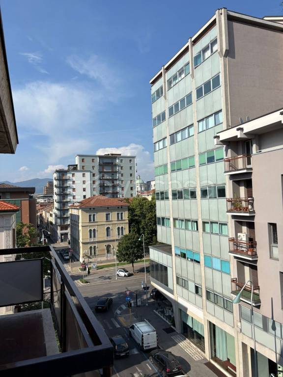 appartamento in vendita a Brescia in zona Centro Storico