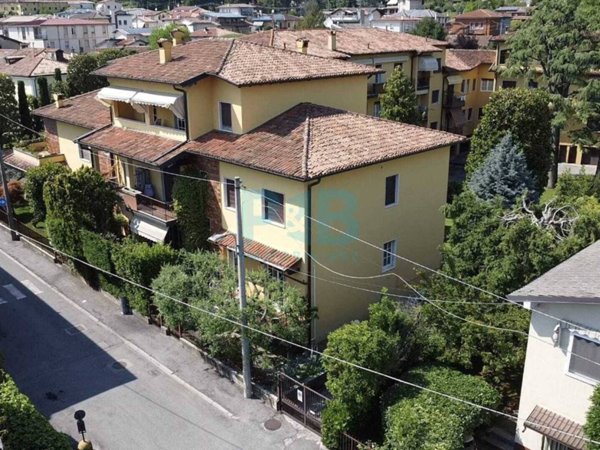 appartamento in vendita a Brescia in zona Urago/Mella
