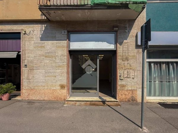 negozio in vendita a Brescia in zona Volta