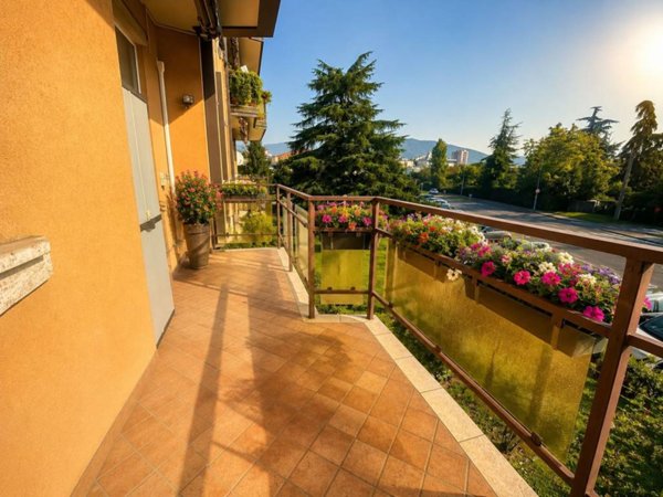 appartamento in vendita a Brescia in zona Lamarmora