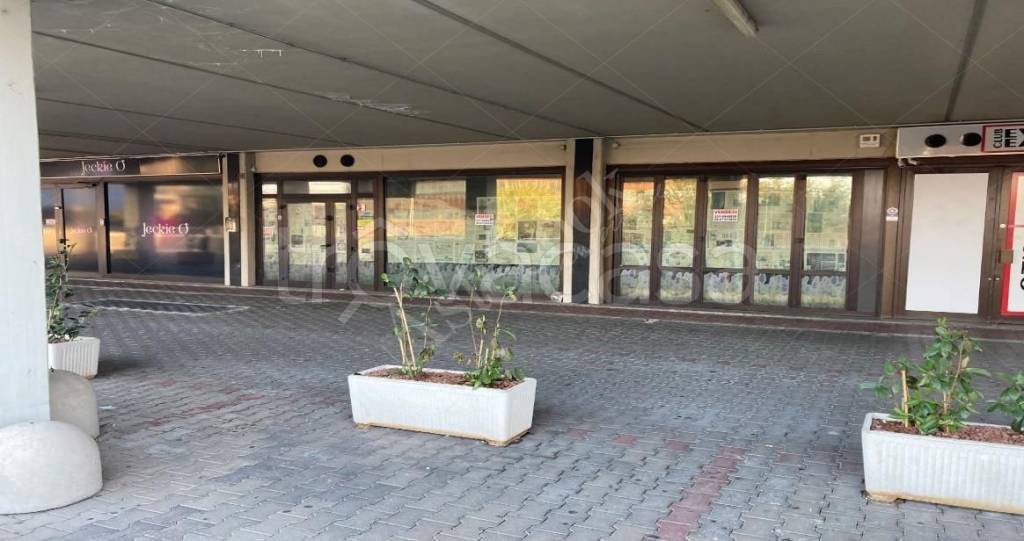 negozio in vendita a Brescia in zona Chiesa Nuova