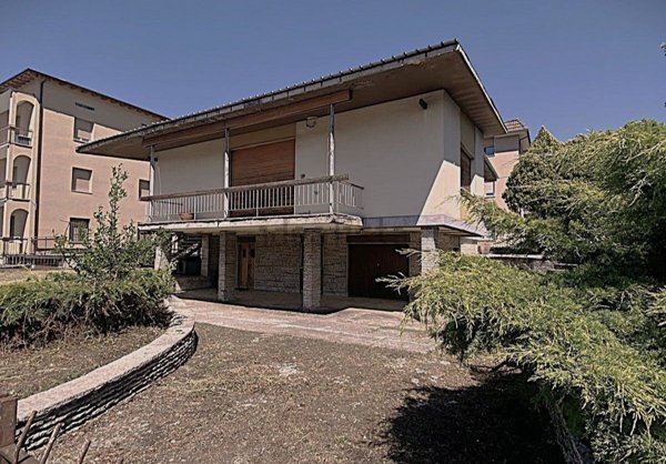 casa indipendente in vendita a Brescia in zona Villaggio Prealpino