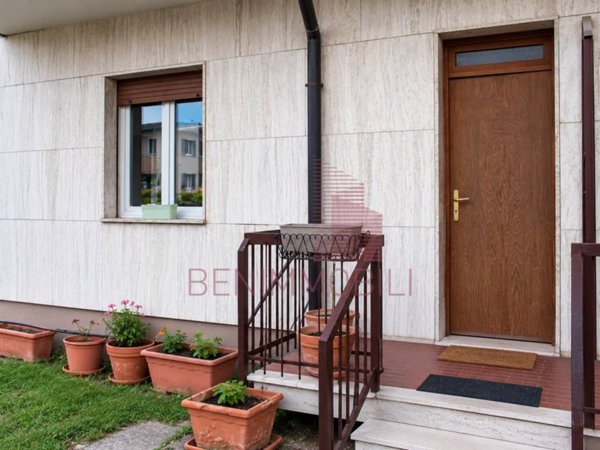 appartamento in vendita a Brescia in zona Urago/Mella