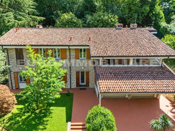 casa indipendente in vendita a Brescia in zona Porta Venezia