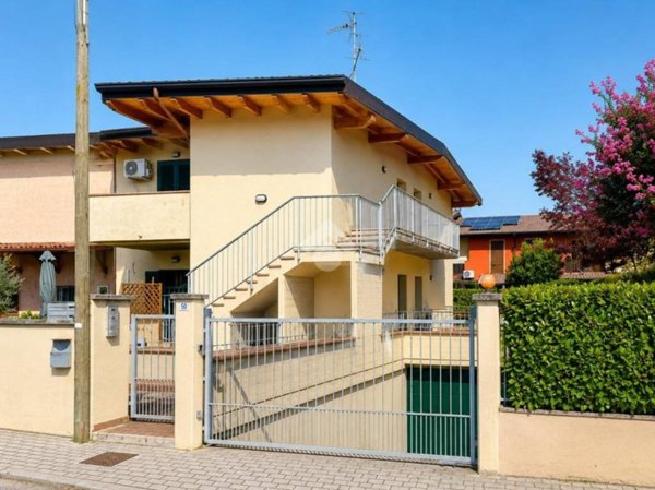 appartamento in vendita a Brescia in zona Villaggio Violino