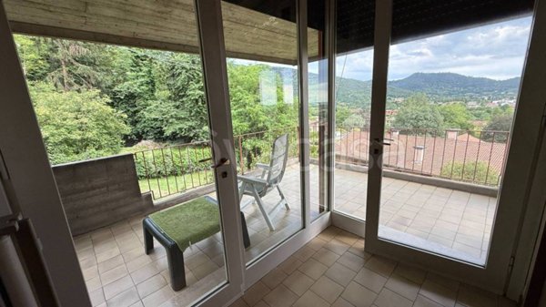 casa indipendente in vendita a Brescia in zona Mompiano