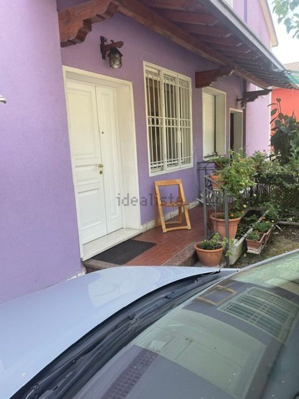 casa indipendente in vendita a Brescia in zona Villaggio Violino