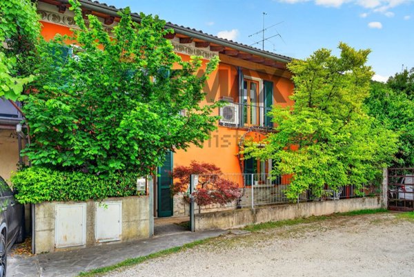 appartamento in vendita a Brescia in zona Mompiano