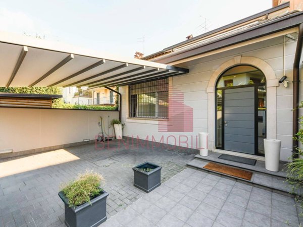 casa indipendente in vendita a Brescia in zona Centro Storico