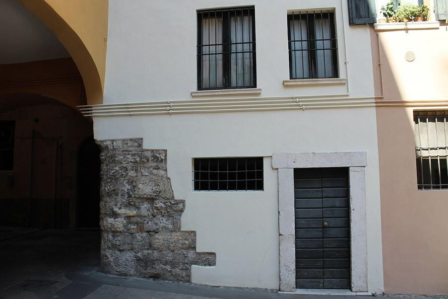 appartamento in vendita a Brescia in zona Centro Storico